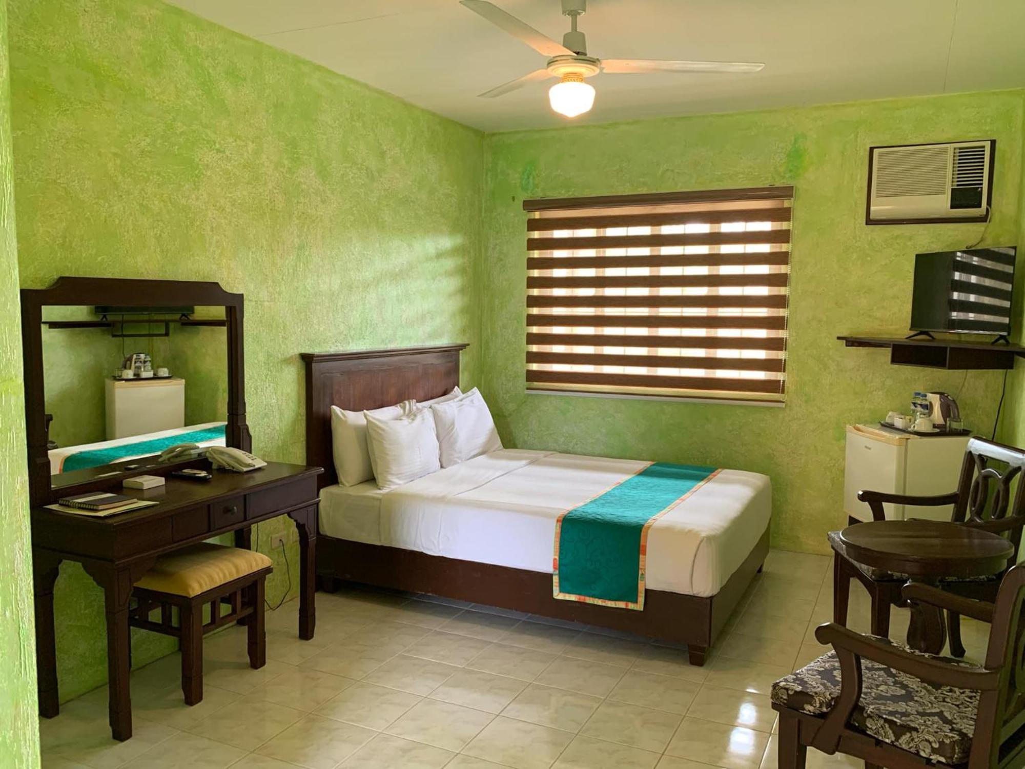 Flushing Meadows Resorts & Playground Panglao Exterior foto